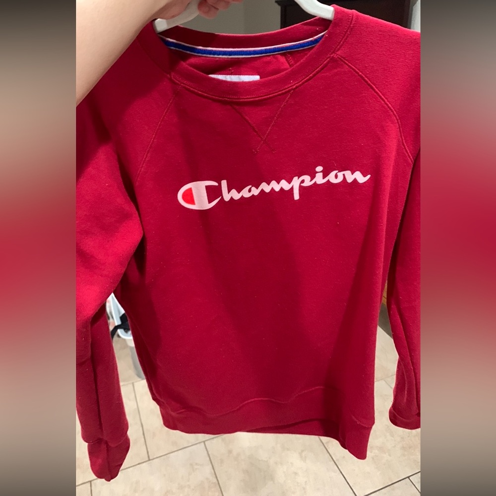 Champion Red crewneck sweatshirt